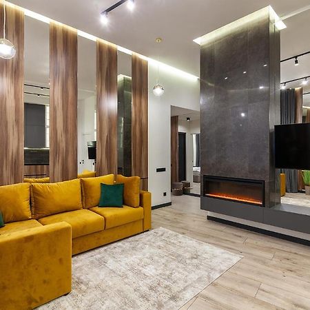 Royal Apartment On Leontovicha 7/2 Лвив Екстериор снимка