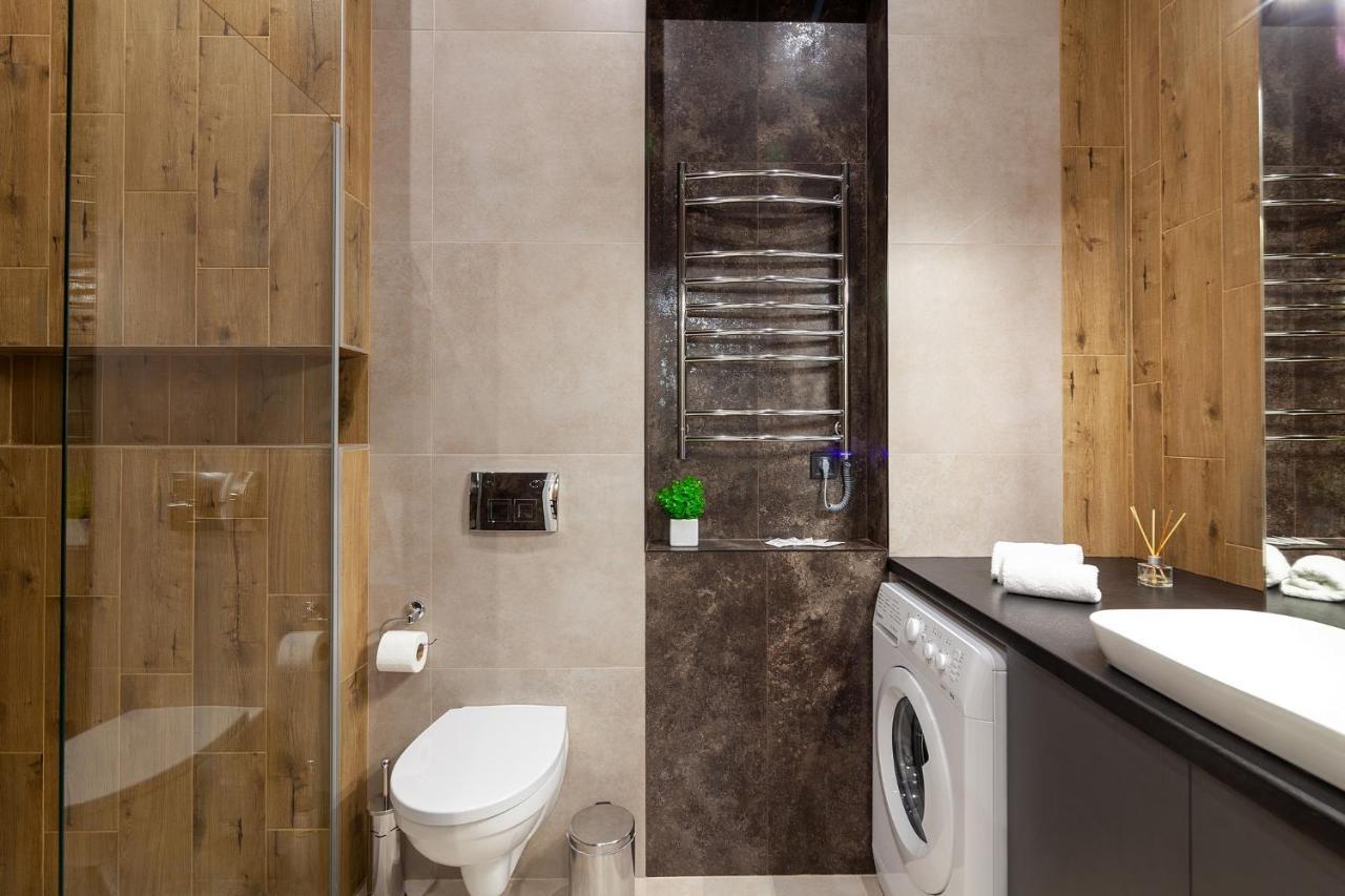 Royal Apartment On Leontovicha 7/2 Лвив Екстериор снимка