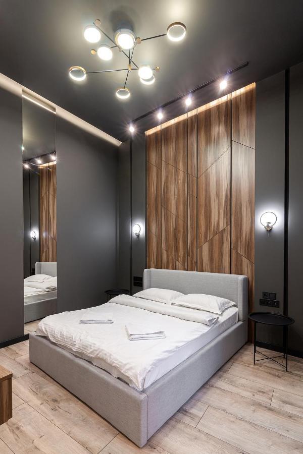 Royal Apartment On Leontovicha 7/2 Лвив Екстериор снимка